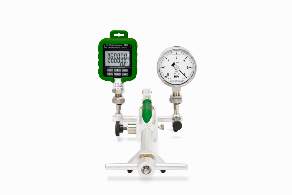 HS703 Pneumatic Comparator
