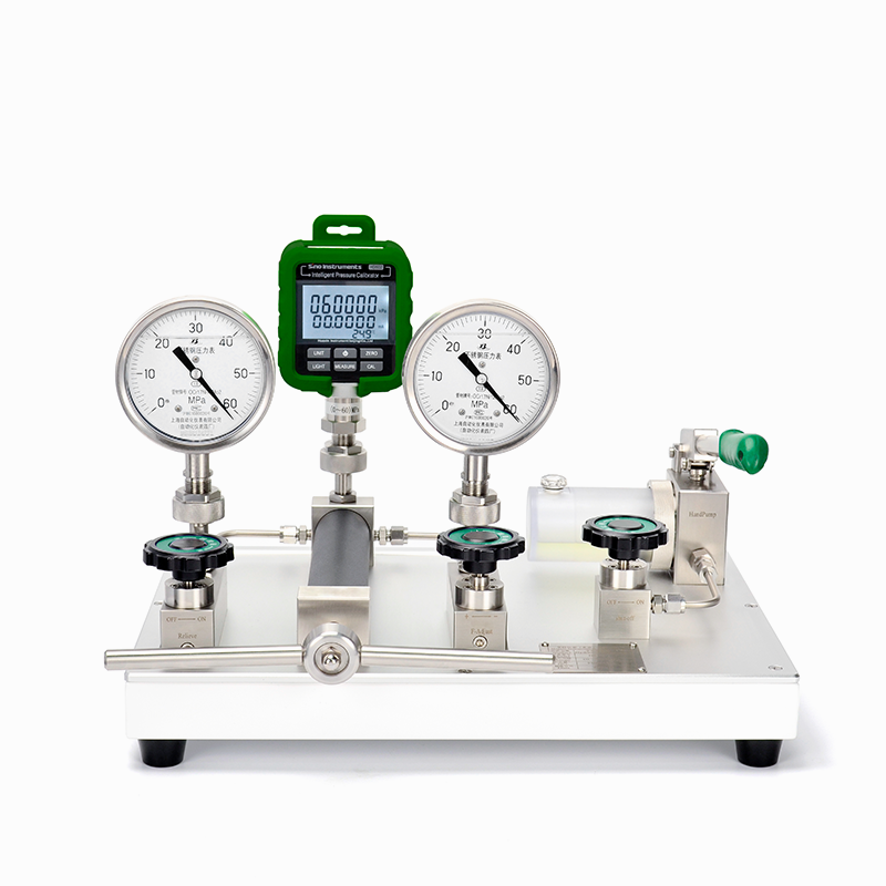 HS710A Hydraulic Comparator
