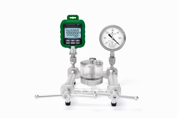 HS711 Hydraulic comparaor