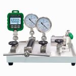 HS710 Hydraulic Comparator